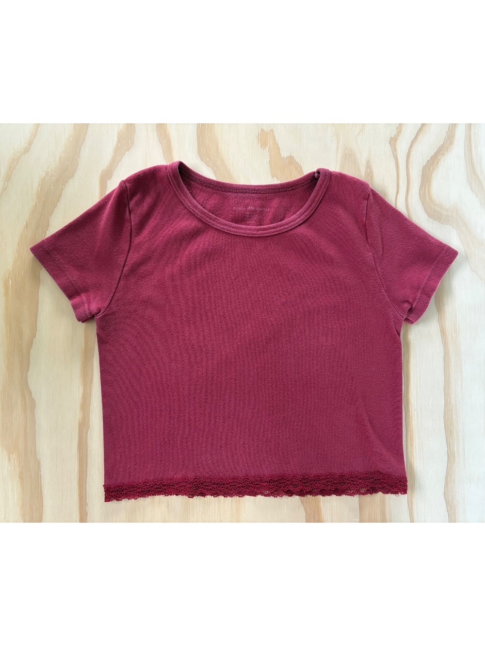 Brandy Melville Burgundy Lace Hem Baby Tee One Size Y2K Coquette